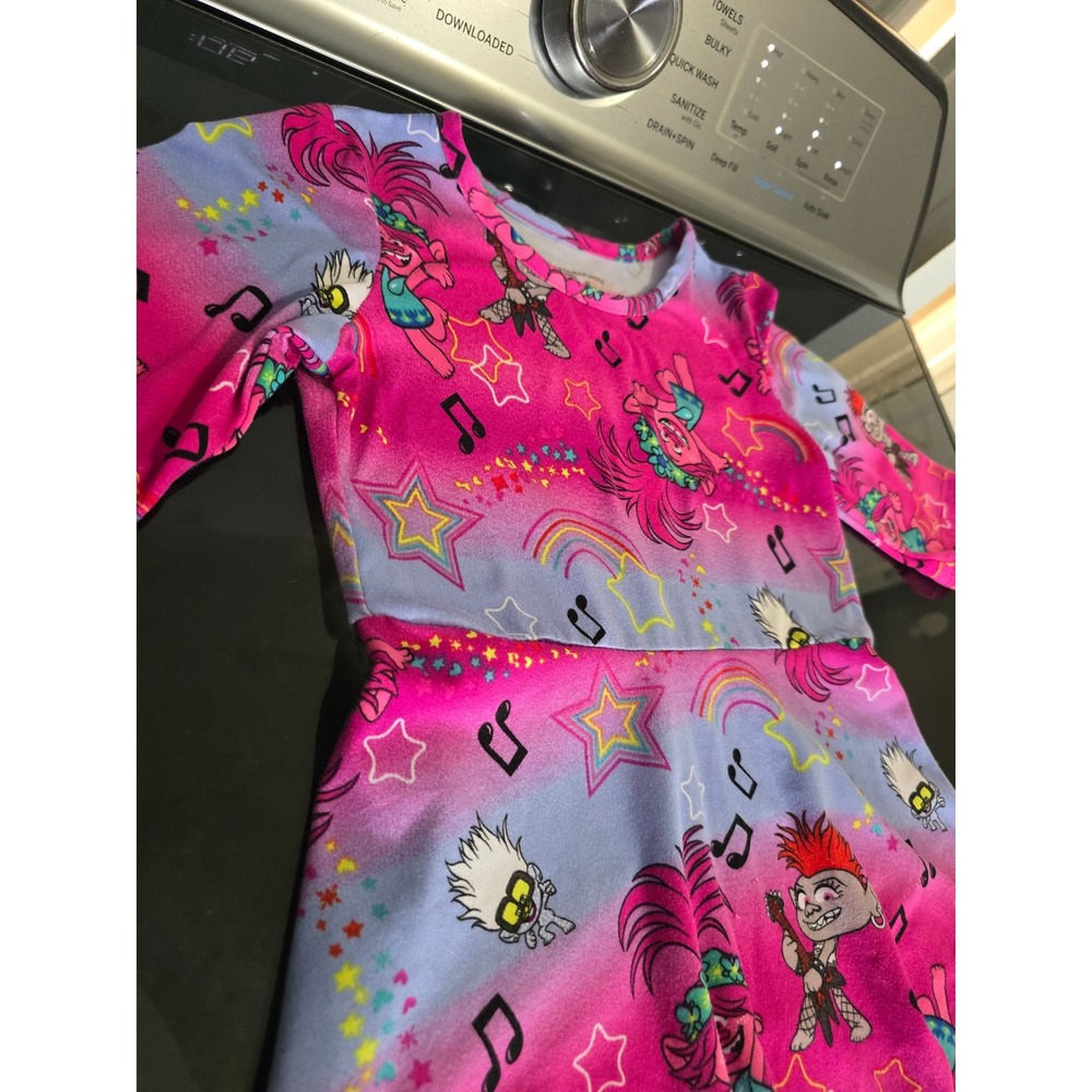 DreamWorks Trolls World Tour Girls XS 4-5 Pink Skater Dress Half Sleeve Stretchy - Picture 2 of 3